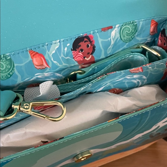 Loungefly Moana Beach Scene Bag in Teal and Coral - Hard tag & Glow in the Dark - Picture 7 of 10